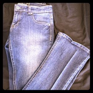 Women’s size 3/4 Long Rue 21 jeans